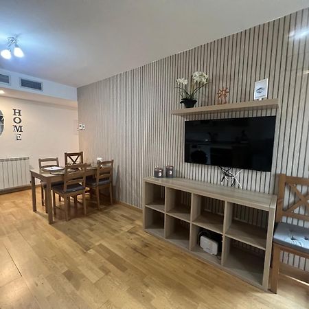 Apartamento El Llano Job&Family La Puebla De Alfinden Exterior foto