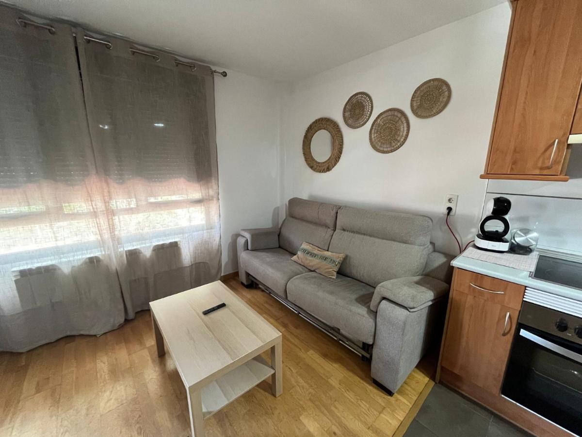 Apartamento El Llano Job&Family La Puebla De Alfinden Exterior foto